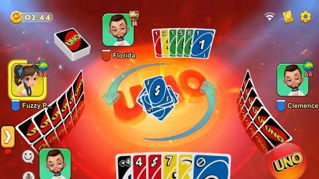 Online UNO card game in progress.